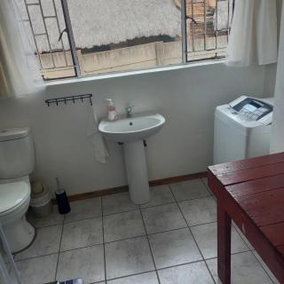 Den-Away Guesthouse Self Catering Middelburg Mpumalanga - Vosburg - 1