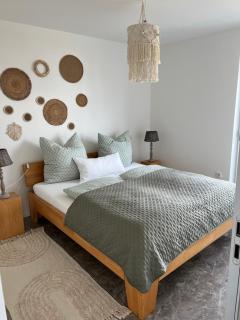 Moderne großräumige 3 Zimmer Wohnung in Wallersdorf - Wallersdorf - 0