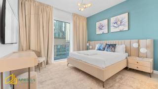Sea-view apartment with private beach in La Vie - 2