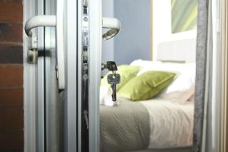 Warrington Suites by Relax Stays - Warrington - 1
