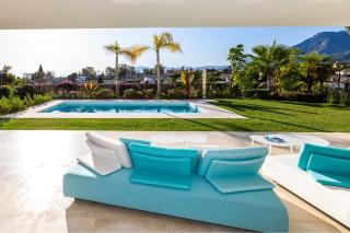 Beautiful villa with amazing views - Marbella - 4