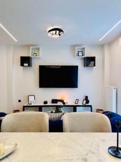Modern Designer Home & Stylish Comfort Goudi - Athens - 4