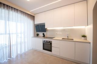 Electra Residence - Luxury Central Beach View Studio Apartment - 4