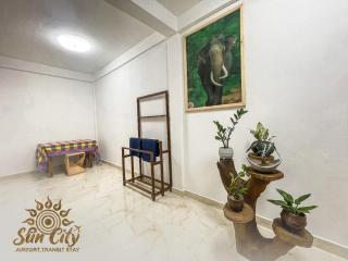 SunCity Airport Transit Stay - 6