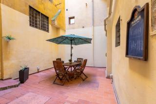Private garden central apartment - Florence - 2
