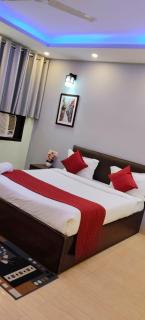 Maayra Inn - Noida - 6
