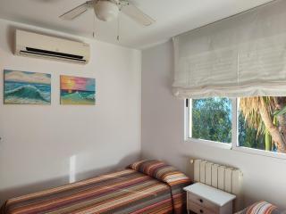 Home with view and swimming pool - 2