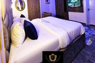 2 Bed Apartment 1 - Stylish Benin City Retreat - Benin City - 9