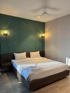 Hotel Elegant INN - Surat - 2