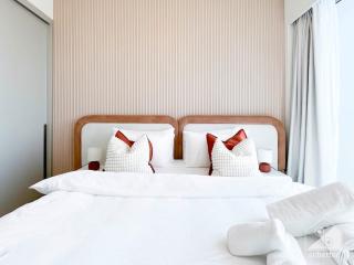 Luxury 1BR at Grande Downtown with Iconic Views - 7