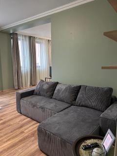 Becca’s Downtown Apartment with private parking - 3