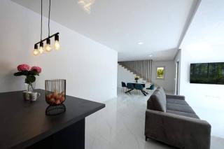 House with heated pool, jacuzzi Prolozac 1 - 4