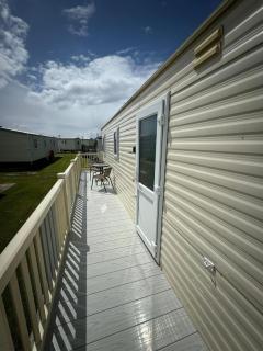 The Chase i3 - Central heating, pet friendly, bed linen - Meadow Lakes Caravan & Lodge Hire - Ingoldmells - 1