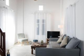 Glamorous 2BR Villa in Ornos with Amazing Sea View - Ornos - 4