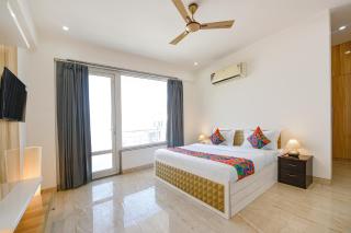 FabHotel AR Suites - Gurgaon - 5