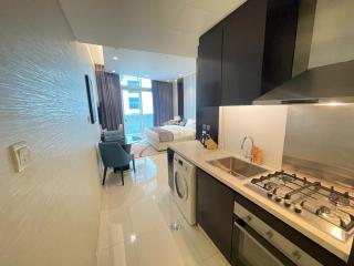 Unmatched luxury perfectly located next to Dubai Mall and Burj Khalifa - 0