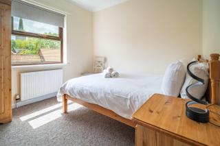 Swift Host - 2 Bedrooms - Apartment - Balcony - Central - River Views - 4