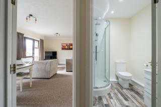 Swift Host - 2 Bedrooms - Apartment - Balcony - Central - River Views - 6