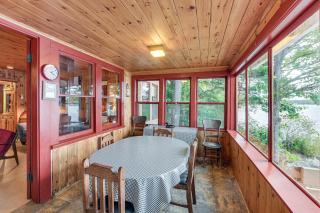 Dock, Beach, Views Rustic Green Lake Cottage - Otis - 7