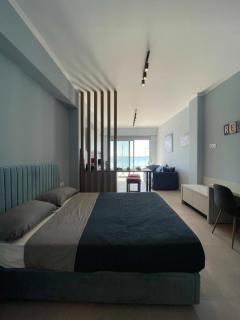 Charaki Escape Chic Studio with Seafront Patio - Charaki - 4