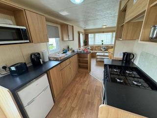 The Chase i35 - pet friendly, central heating, bed linen - Meadow Lakes Caravan & Lodge Hire - Ingoldmells - 6