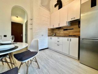 ApartPoltava Світлі апартаменти з високою стелею Стильний ДИЗАЙН 2023 - Poltava - 3