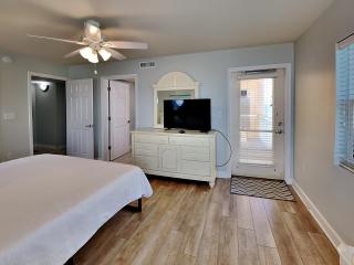 Pelican Isle #513 - Sandy Toes 5 - 1
