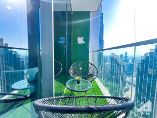 Ultimate Luxury Grande 1B With Balcony & Views - 6