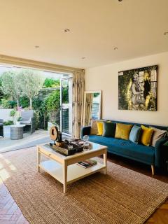 Luxurious Central London N-Suite with Garden Views - 1