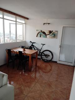 Habitación grande con cama matrimonial en departamento compartido - Providencia - Santiago - 7