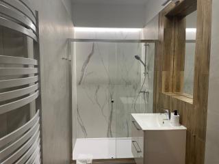 Aviendo Old Town Apartments - 9