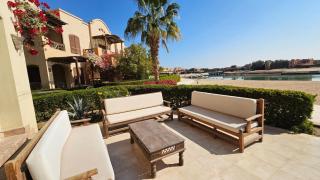 Sabina - A Luxurious Fully Furnished Ground Floor 2BD Apartment in El Gouna-Red Sea - Hurghada - 5