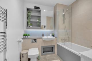 Brand new 1 bed flat in Sydenham with balcony - London - 2