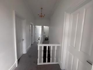 Double-Bedroom in the Heart of Salford Manchester Perfect for Short Stays - Manchester - 5