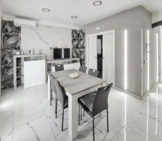 Charming House in Noto + Jacuzzi - Noto - 3