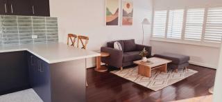 Relaxing Retreat Near Penguin Island - Hosted by Canstay - 4