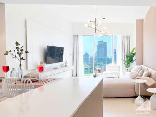 Grande Luxury 1B With Balcony & City Views - 0