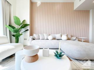 Grande Luxury 1B With Balcony & City Views - 5