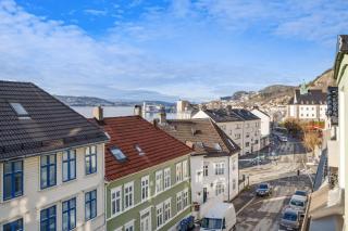 Dinbnb Homes I Family Friendly Home in Historical Sandviken - Bergen - 0