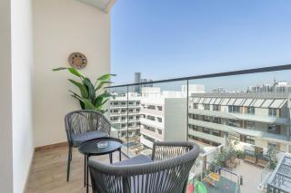 Smartly Designed Studio in JVC - 4