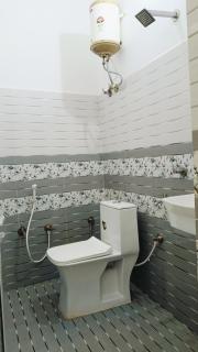 Maa Bhagwati Home stay & PG House - Ayodhya - 6