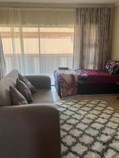 Mama Rs Erbnb - Newcastle - 2