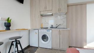 A bright and relaxing penthouse on the 5th floor - Atene - 7