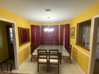 Peaceful & Elegant Sleeps 16 with Pool Near Mall - Memphis - 7
