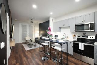 1BR Escape w Pool,Gym-Near Rvrwalk,Dome & Cnv Ctr - 7