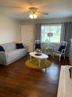 2 Homes for large group Hot Tub - 3