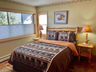 Powder Pad Near Lone Peak - walkable to Big Sky Resort - 1