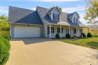 South Side Escape Sleeps 8 - 1
