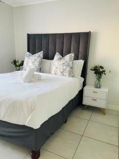 1 bedroom- The Blyde by Given - 3