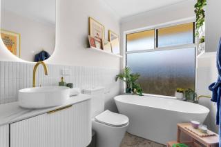 Charming Forrestfield Escape - 9